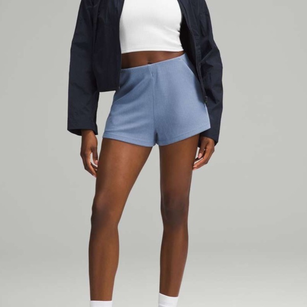 Lululemon Shorts - Picture 7 of 7